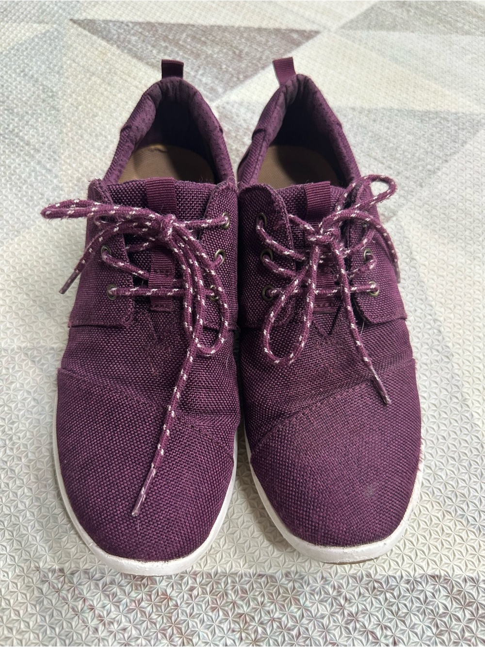 TOMS Canvas Sneakers | Women’s 8